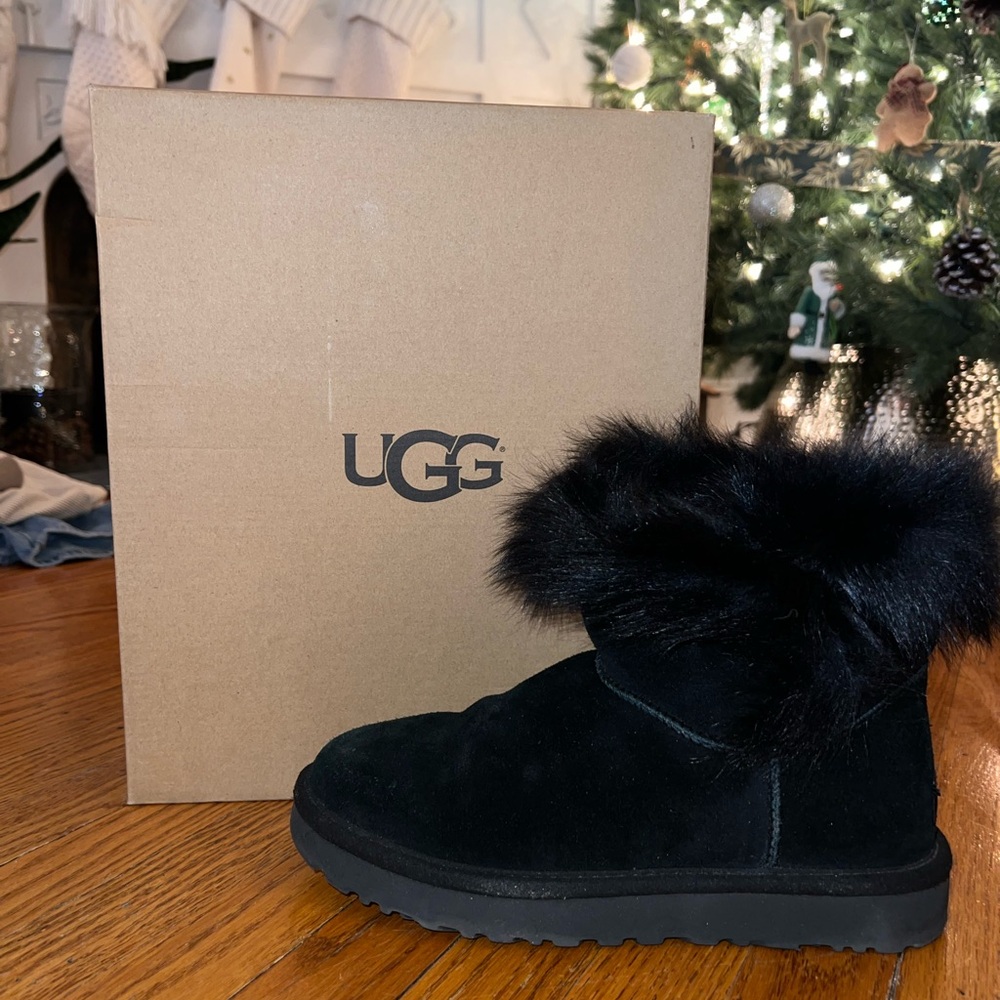 UGG Women's Black Suede Fur Boots